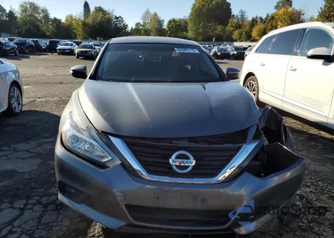 2017 Nissan Altima 2.5 from USA, damaged, VIN 1N4AL3AP6HC184370